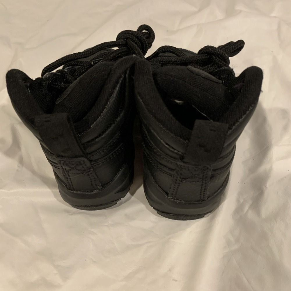 Nike Manoa Boots Toddler Size 4c - Picture 2 of 4